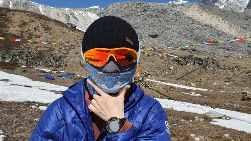 What comes in the box - OuterU Face Glove Review: Sun Protection for Himalayas